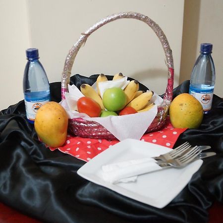 Tik Hotel Hoima Luaran gambar